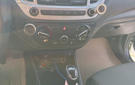 Hyundai Solaris II рестайлинг, 2019 год, 950 000 рублей, 12 фотография