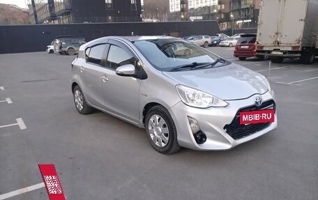 Toyota Aqua I, 2016 год, 560 000 рублей, 2 фотография
