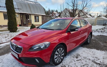 Volvo V40 Cross Country I, 2015 год, 1 400 000 рублей, 2 фотография