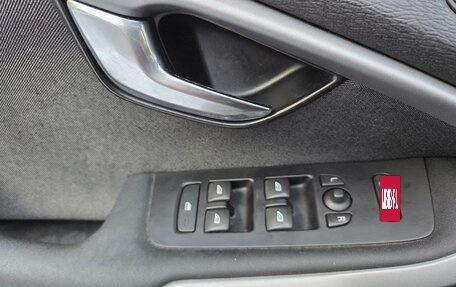 Volvo V40 Cross Country I, 2015 год, 1 400 000 рублей, 14 фотография