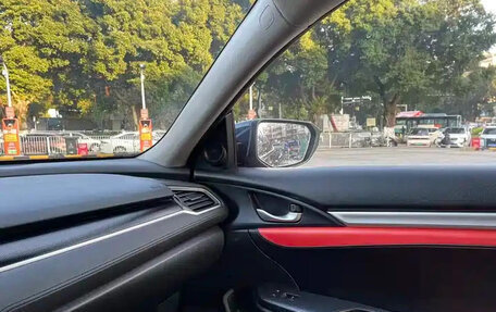 Honda Civic, 2021 год, 1 300 155 рублей, 12 фотография