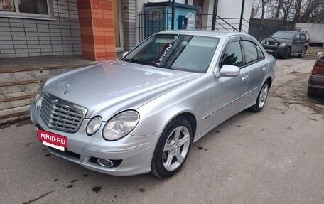 Mercedes-Benz E-Класс, 2006 год, 900 000 рублей, 4 фотография