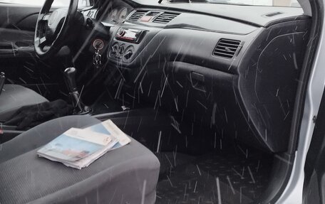 Mitsubishi Lancer IX, 2005 год, 277 000 рублей, 4 фотография