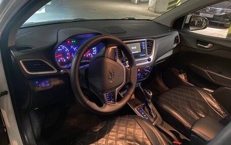 Hyundai Solaris II рестайлинг, 2017 год, 999 998 рублей, 8 фотография