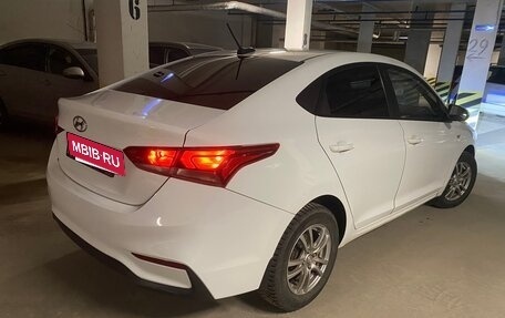 Hyundai Solaris II рестайлинг, 2017 год, 999 998 рублей, 5 фотография