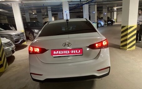 Hyundai Solaris II рестайлинг, 2017 год, 999 998 рублей, 4 фотография