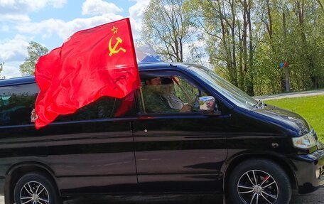 Mazda Bongo Friendee i рестайлинг, 2002 год, 850 000 рублей, 2 фотография