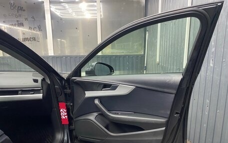 Audi A4, 2018 год, 2 099 000 рублей, 13 фотография