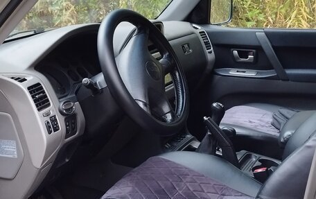 Mitsubishi Pajero III рестайлинг, 2004 год, 650 000 рублей, 14 фотография