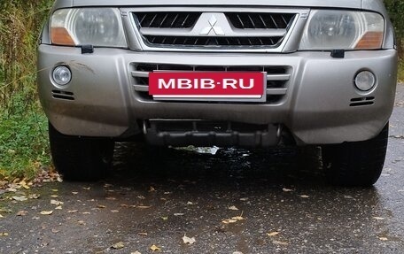 Mitsubishi Pajero III рестайлинг, 2004 год, 650 000 рублей, 16 фотография