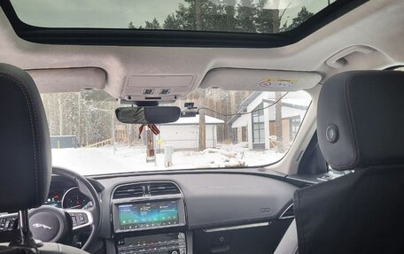 Jaguar F-Pace, 2019 год, 3 200 000 рублей, 4 фотография