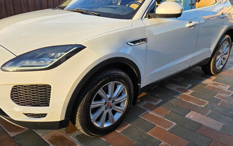 Jaguar E-Pace, 2019 год, 3 650 000 рублей, 3 фотография