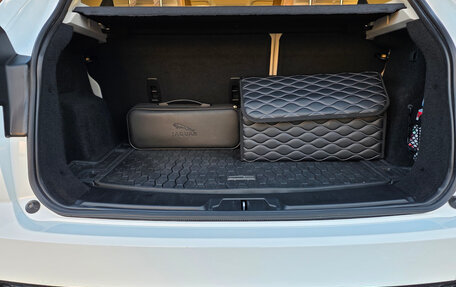 Jaguar E-Pace, 2019 год, 3 650 000 рублей, 6 фотография