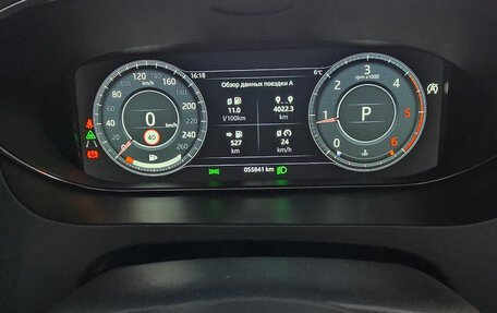 Jaguar E-Pace, 2019 год, 3 650 000 рублей, 10 фотография