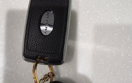 Jaguar E-Pace, 2019 год, 3 650 000 рублей, 16 фотография