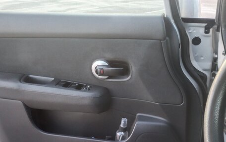 Nissan Tiida, 2013 год, 840 000 рублей, 27 фотография