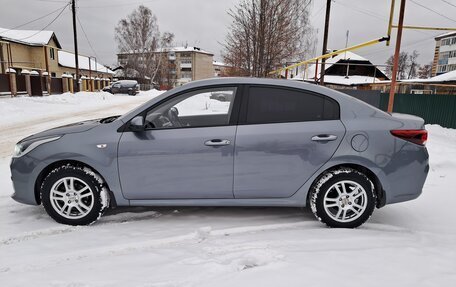 KIA Rio IV, 2018 год, 1 320 000 рублей, 4 фотография