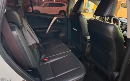 Toyota RAV4, 2014 год, 2 520 000 рублей, 14 фотография