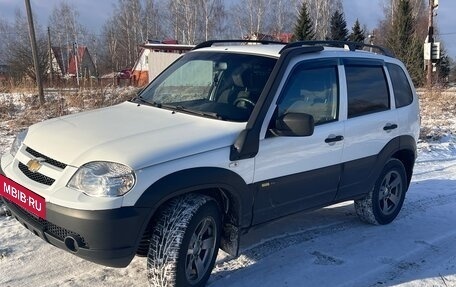 Chevrolet Niva I рестайлинг, 2016 год, 750 000 рублей, 5 фотография