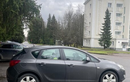 Opel Astra J, 2010 год, 475 000 рублей, 3 фотография