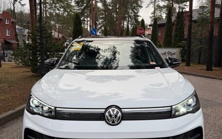 Volkswagen Tiguan, 2025 год, 4 750 000 рублей, 2 фотография