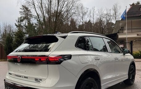 Volkswagen Tiguan, 2025 год, 4 750 000 рублей, 5 фотография