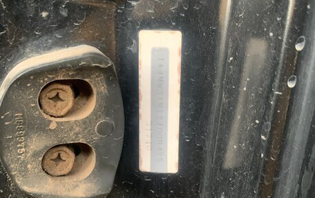 Mitsubishi Montero III, 2002 год, 850 000 рублей, 23 фотография