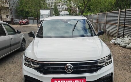 Volkswagen Tiguan II, 2021 год, 4 350 000 рублей, 6 фотография
