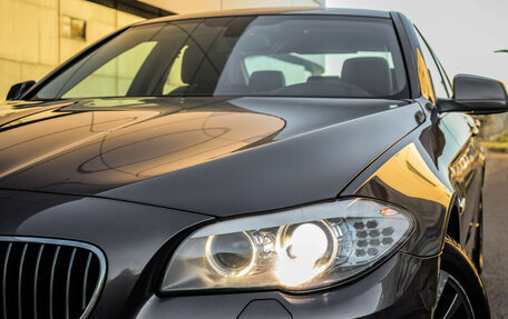 BMW 5 серия, 2013 год, 1 879 000 рублей, 2 фотография