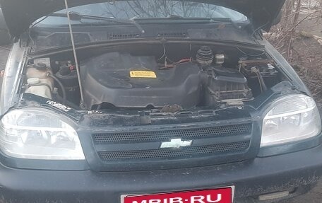 Chevrolet Niva I рестайлинг, 2004 год, 350 000 рублей, 1 фотография