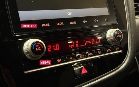 Mitsubishi Outlander III рестайлинг 3, 2020 год, 2 577 000 рублей, 19 фотография