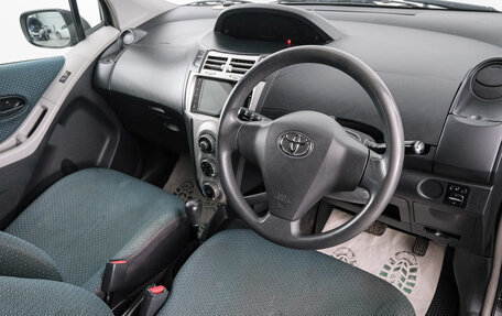 Toyota Vitz, 2005 год, 529 000 рублей, 8 фотография