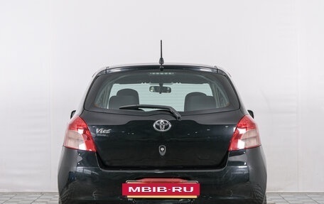 Toyota Vitz, 2005 год, 529 000 рублей, 5 фотография