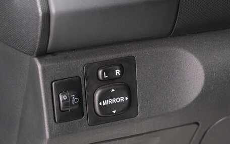 Toyota Yaris III рестайлинг, 2008 год, 599 000 рублей, 10 фотография