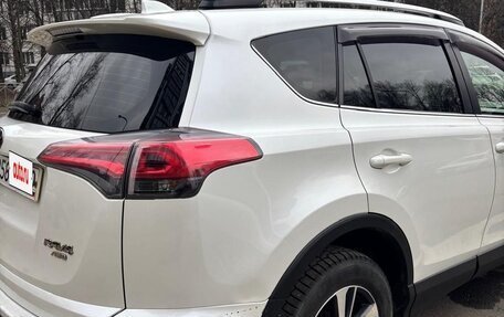 Toyota RAV4, 2016 год, 2 000 000 рублей, 8 фотография