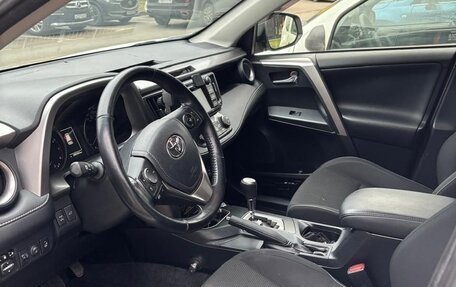 Toyota RAV4, 2016 год, 2 000 000 рублей, 6 фотография