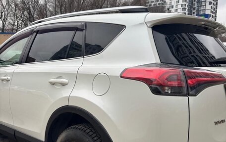 Toyota RAV4, 2016 год, 2 000 000 рублей, 5 фотография