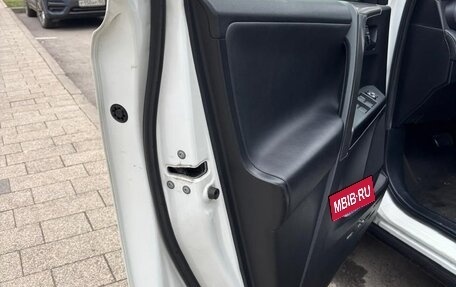 Toyota RAV4, 2016 год, 2 000 000 рублей, 3 фотография