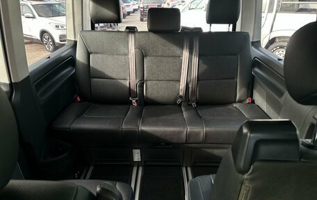 Volkswagen Multivan T6 рестайлинг, 2021 год, 6 300 000 рублей, 16 фотография