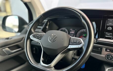 Volkswagen Multivan T6 рестайлинг, 2021 год, 6 300 000 рублей, 10 фотография