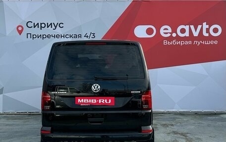 Volkswagen Multivan T6 рестайлинг, 2021 год, 6 300 000 рублей, 5 фотография