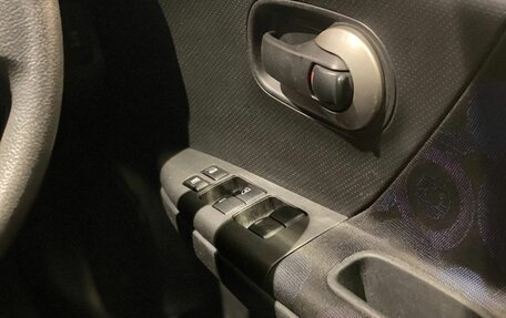 Nissan Note II рестайлинг, 2005 год, 510 000 рублей, 15 фотография