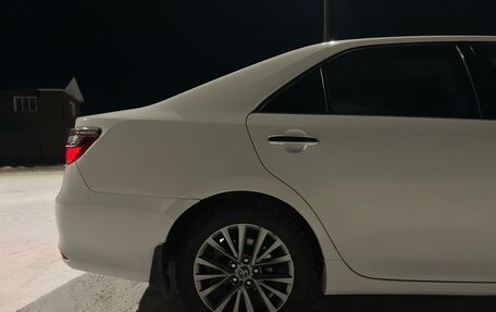 Toyota Camry, 2017 год, 3 300 000 рублей, 6 фотография