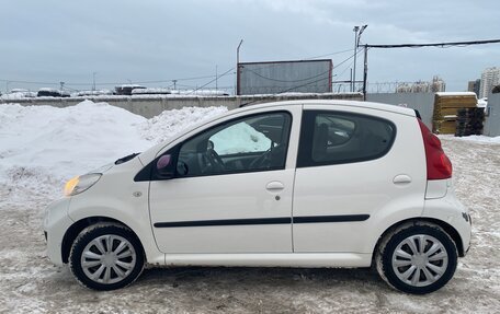 Peugeot 107 I рестайлинг, 2012 год, 449 000 рублей, 3 фотография