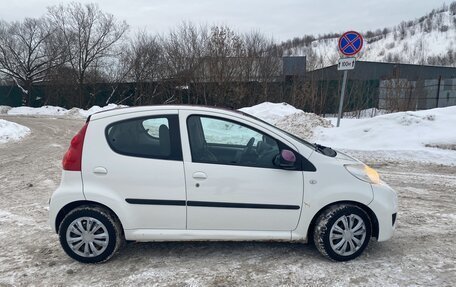 Peugeot 107 I рестайлинг, 2012 год, 449 000 рублей, 14 фотография