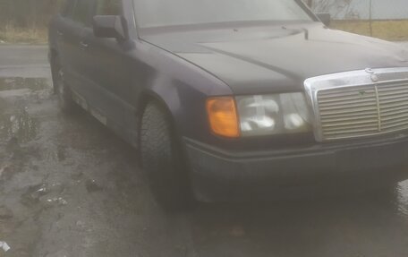 Mercedes-Benz W124, 1988 год, 75 000 рублей, 1 фотография