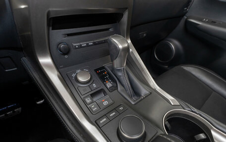 Lexus NX I, 2016 год, 3 090 000 рублей, 13 фотография