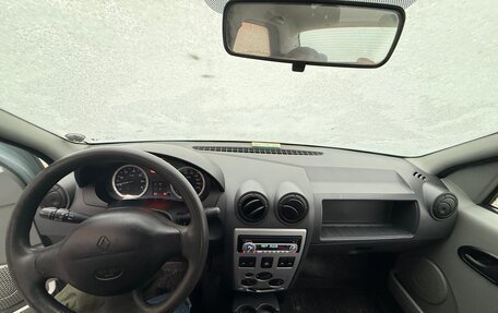 Renault Logan I, 2005 год, 260 000 рублей, 10 фотография