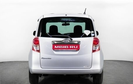 Toyota Ractis I, 2010 год, 745 000 рублей, 4 фотография