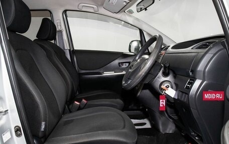 Toyota Ractis I, 2010 год, 745 000 рублей, 5 фотография